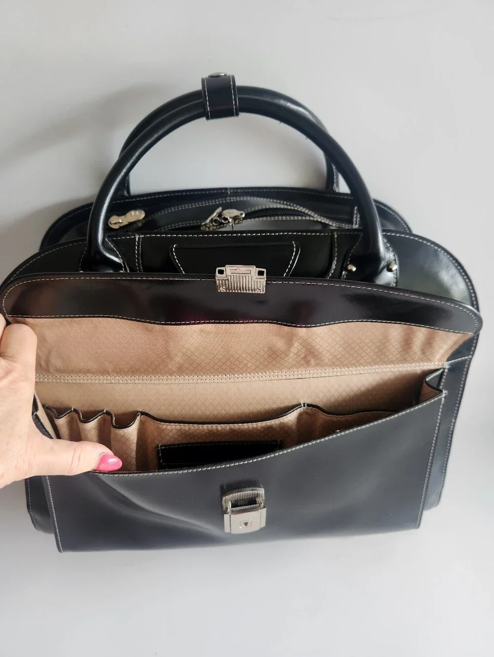 McKlein Edgebrook Leather Rolling Laptop Briefcase Wheeled Bag Business Travel
